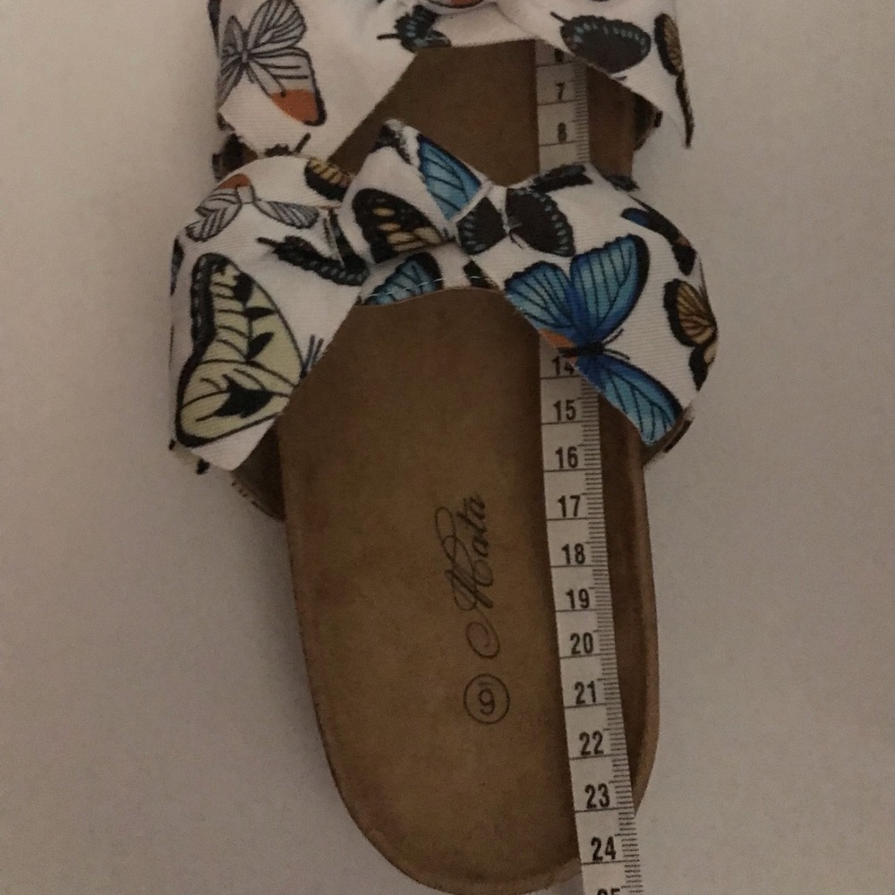 New Butterfly Bow Sandals - Picture 14 of 14